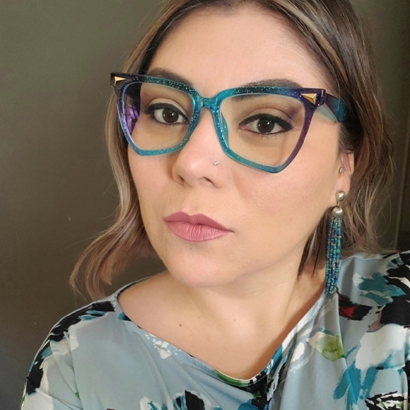 Meet your Posher, Paloma - Picture 2 of 8